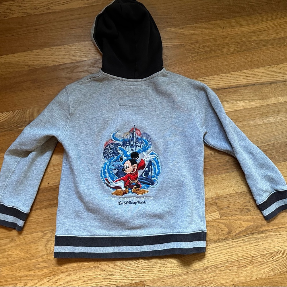 Disneyland embroidered hoodie-boy’s sweatshirt Mickey Mouse Magic Kingdom